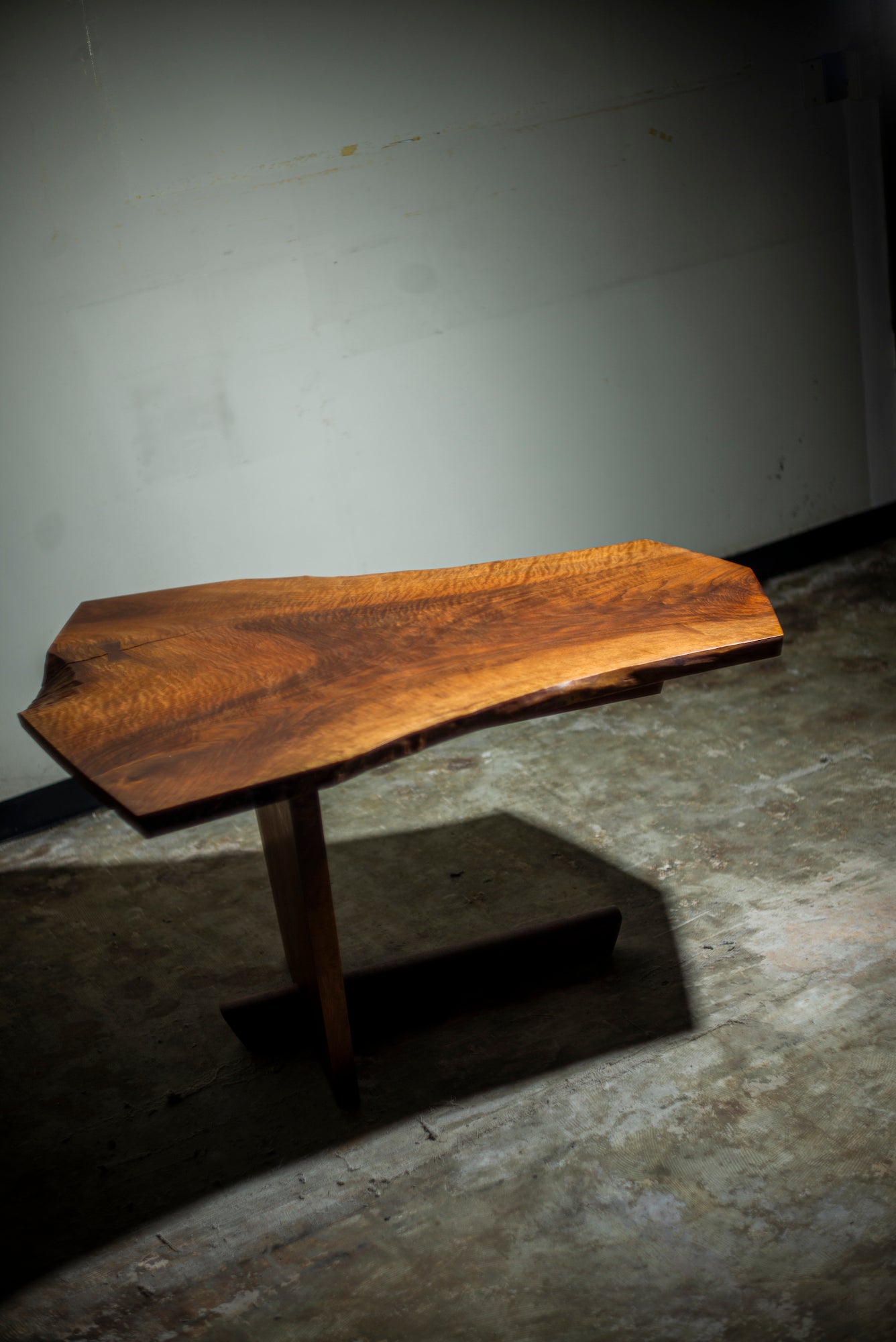 George Nakashima Table English walnut Top