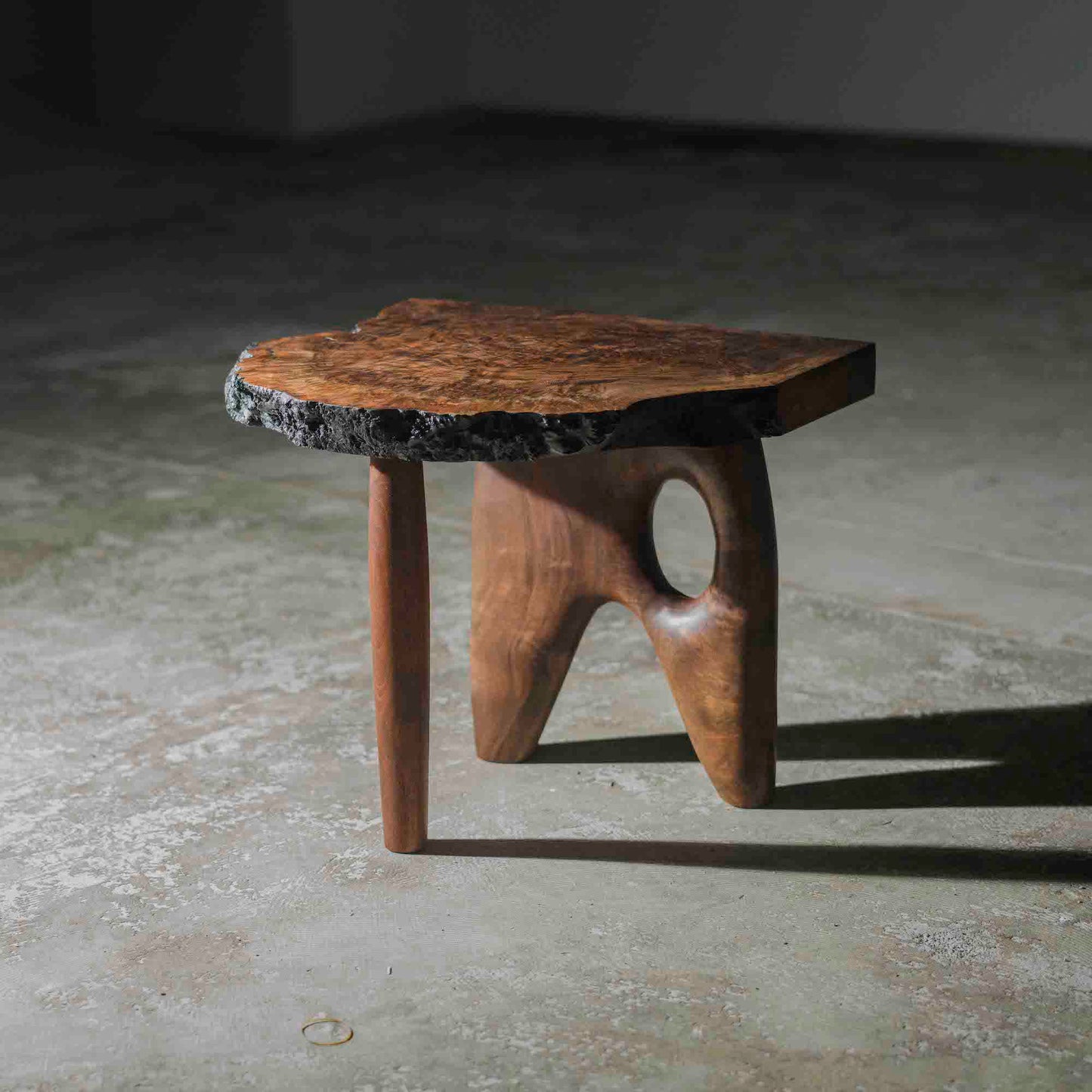 Shoji Morinaga Claro Walnut VOID TABLE