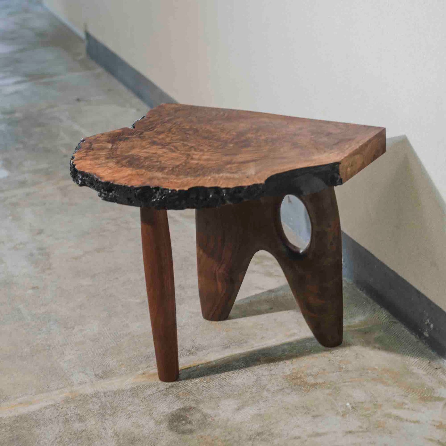 Shoji Morinaga Claro Walnut VOID TABLE