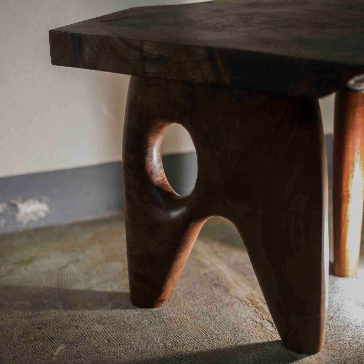 Shoji Morinaga Claro Walnut VOID TABLE