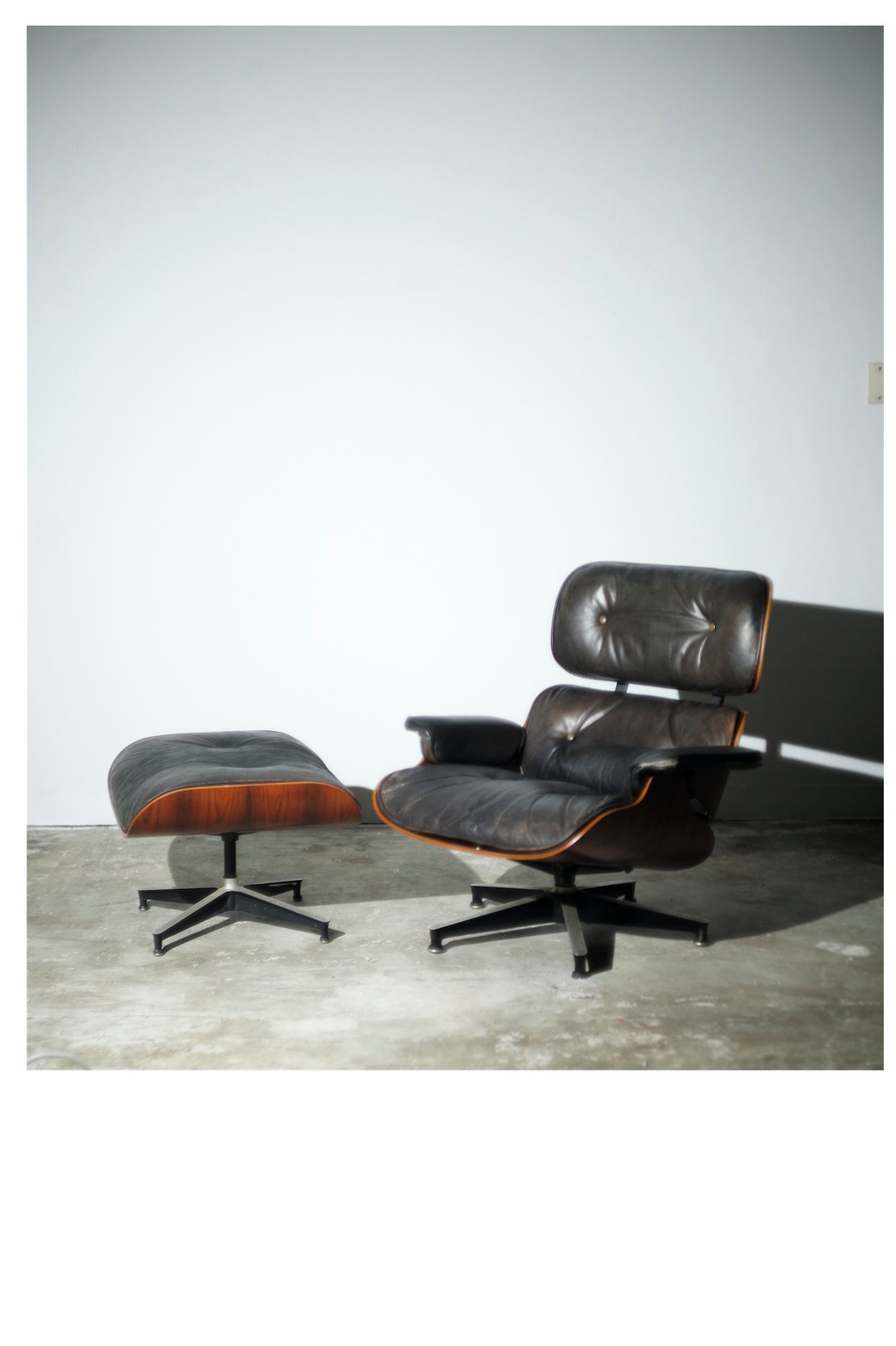 Charles and Ray Eames Eames Lounge chair and ottoman 1960's original leather