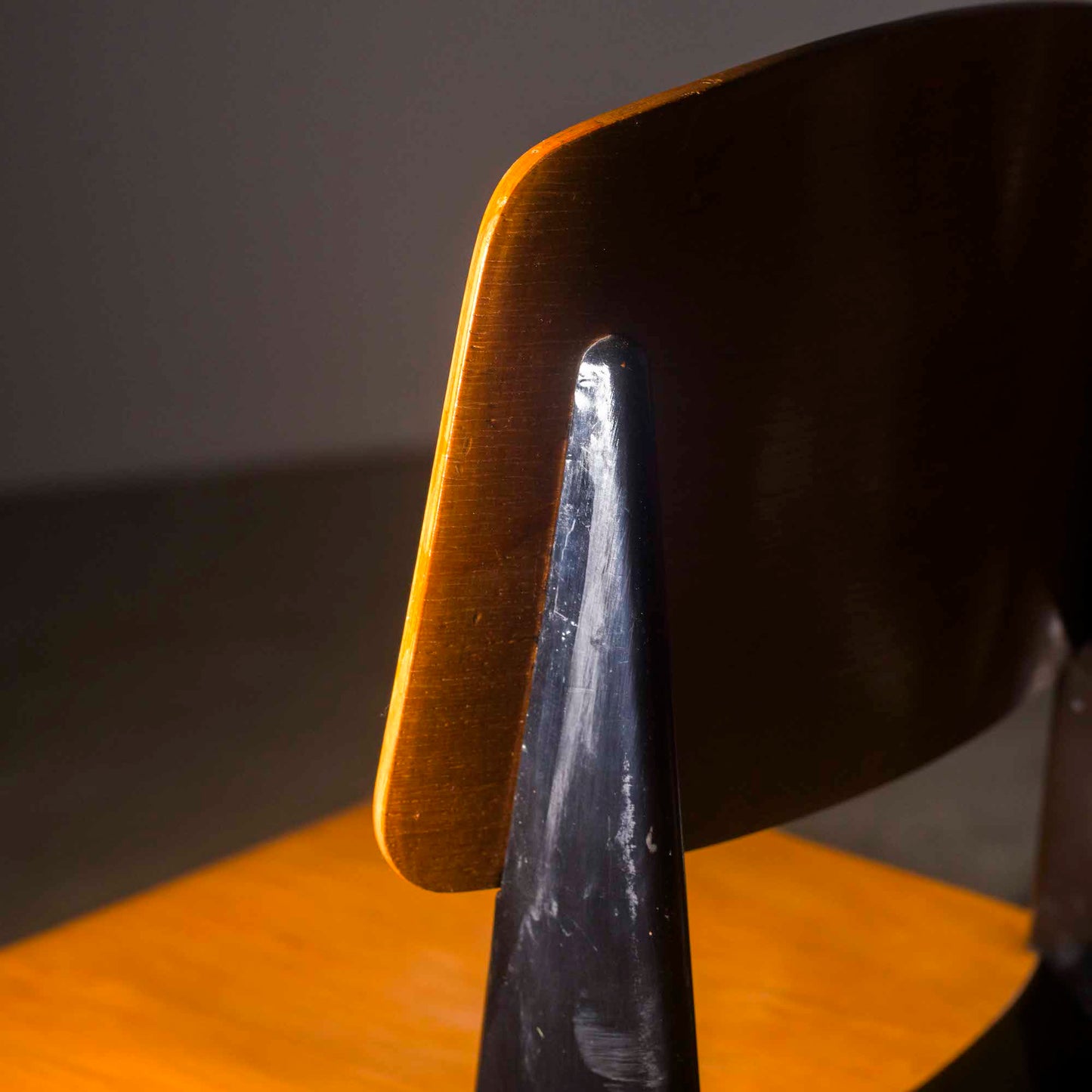 Jean Prouvé 'Semi-Metal' chair, No. 305