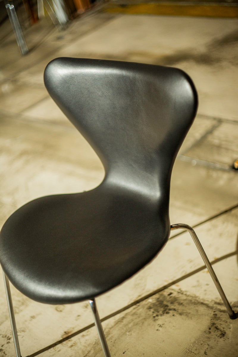 Arne Jacobsen 3107 プロジェクト